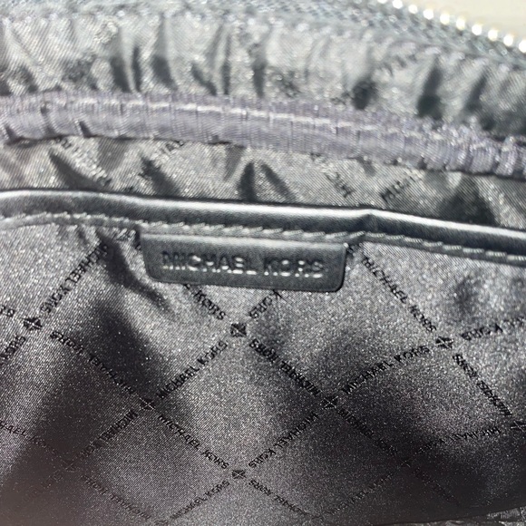 michael kors purse & wallet - Picture 5 of 8